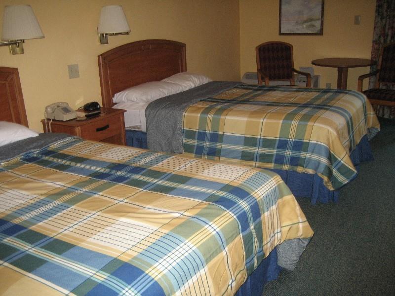 The Tidewater Inn - Cape Cod West Yarmouth Room photo
